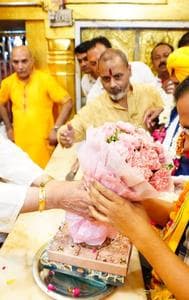 Arvind Kejriwal at Pracheen Hanuman Mandir 
